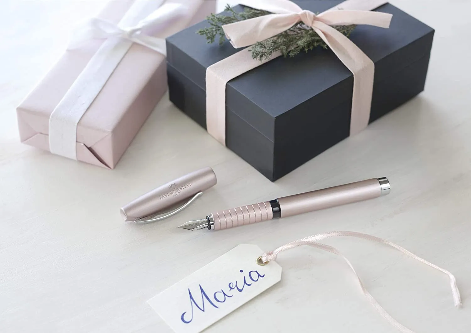 FABER-CASTELL Fountain Pen Essentio Aluminium Rose M